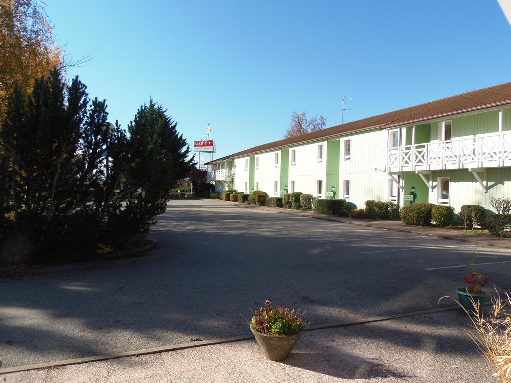 Fasthotel Geneve Gex Bagian luar foto